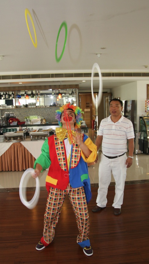 Balloon clown气球小丑