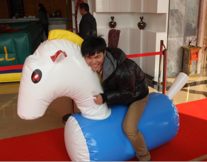 Inflatable horse充气大马