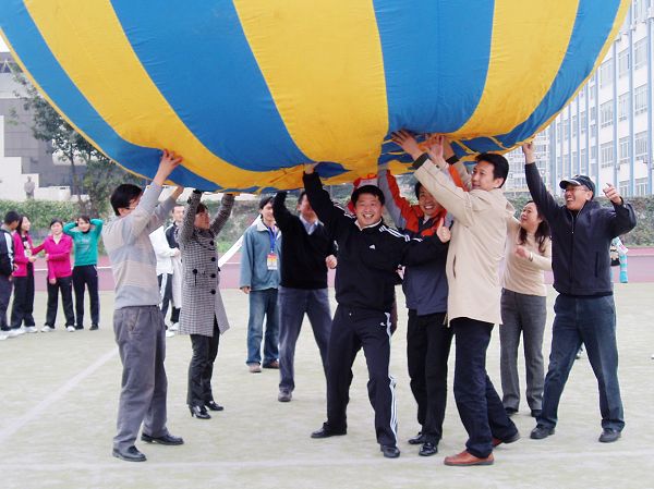 Team Building-Ball Walker运转乾坤